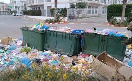 التحقيق في شبهات تحريض العمال واستغلال الأزبال انتخابيا بطنجة