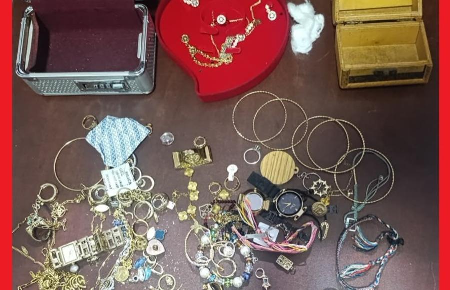 الأمن يدخل على خط سيدة تستدرج النساء وتسلبهن مجوهراتهن