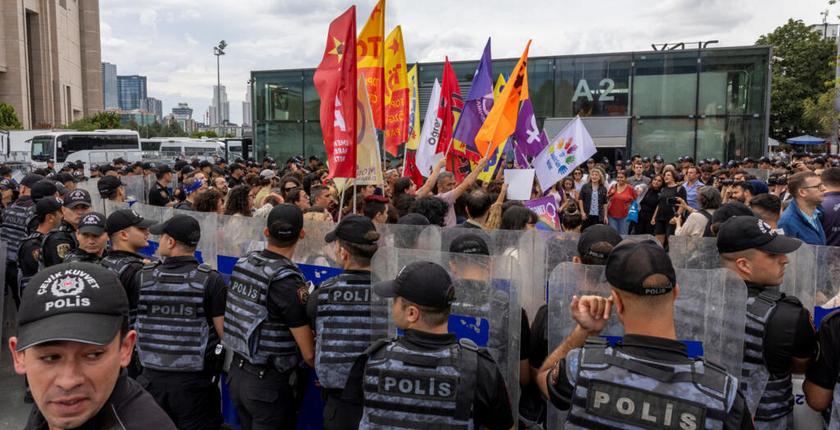 Turkey Releases 106 LGBTQ Protesters as Authorities Order Further Detentions