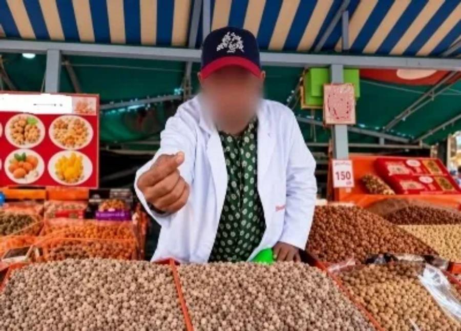 Marrakech : un vendeur de fruits secs condamné après une vidéo virale