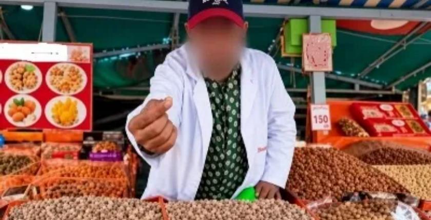 Marrakech : un vendeur de fruits secs condamné après une vidéo virale