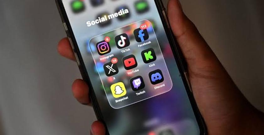 Australie : vers un droit de couper les algorithmes de recommandation sur les réseaux sociaux