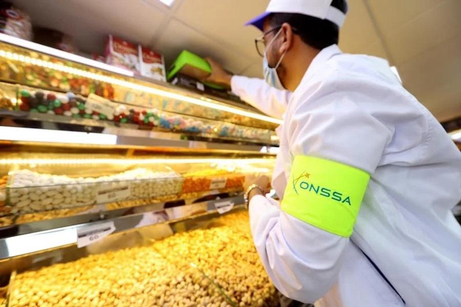 بسبب مخالفات صحية.. إغلاق عدد من المحلات بطنجة