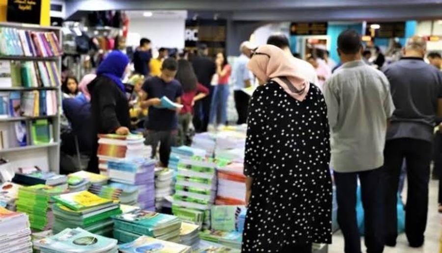 تزامنا مع الدخول المدرسي...اكتظاظ رهيب داخل المكتبات