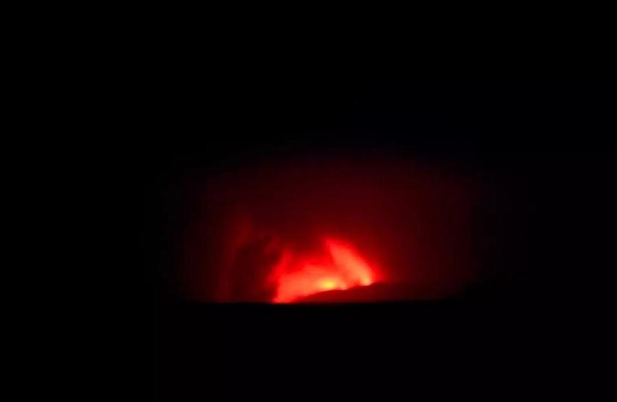 Indonesia records simultaneous activity at six active volcanoes