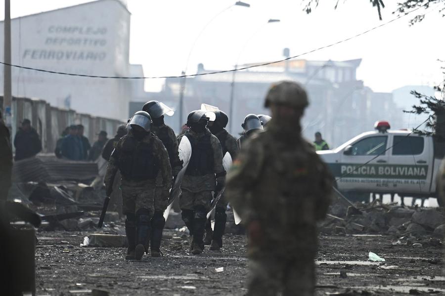 Bolivien: sieben Tote und mehrere Vermisste nach Explosion in einer Militärbasis