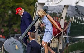 Trump gives four White House aides $155,000 in cash gifts