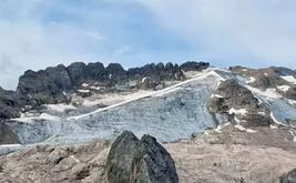 El glaciar Marmolada registra un retroceso sin precedentes durante el caluroso verano italiano