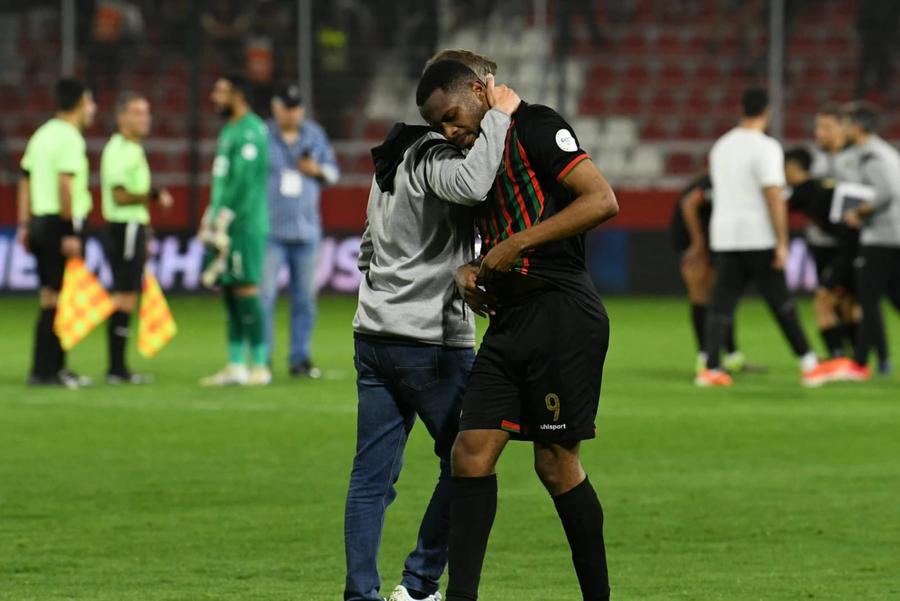 إصابة جويل بيا تربك حسابات الجيش الملكي قبل الموسم الجديد