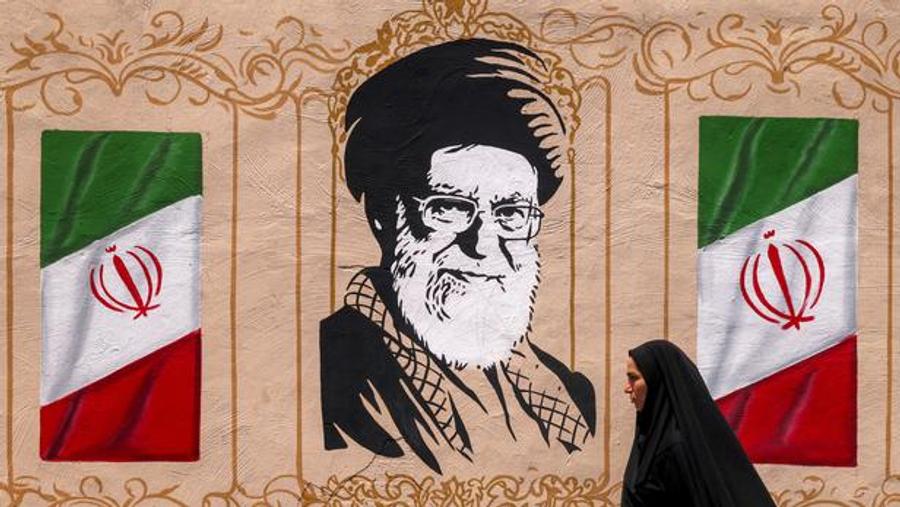 Iran: Eight Dead in Clash Between Security Forces and Armed Men