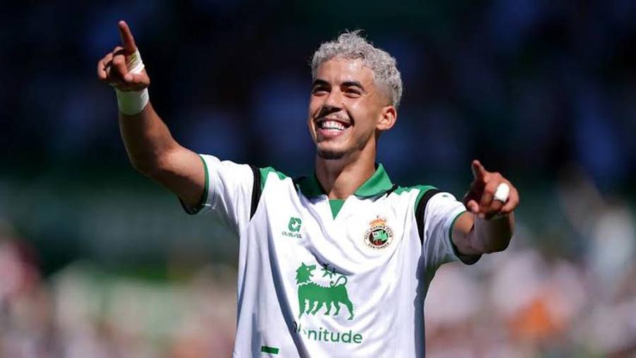 الزابيري يواصل التألق في إسبانيا بثنائية