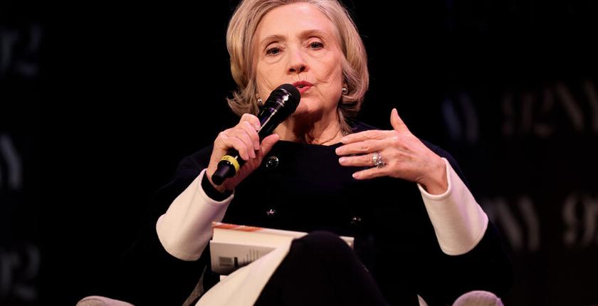 Hillary Clinton criticizes Netanyahu government and calls for a tougher US stance