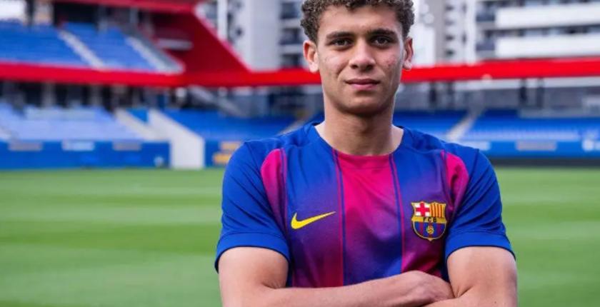 برشلونة يجدد عقد المصري حمزة عبد الكريم حتى 2030