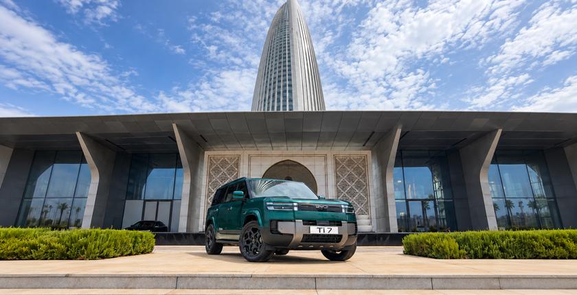 BYD Ti 7 : le grand SUV hybride rechargeable arrive au Maroc à partir de 459 900 DH