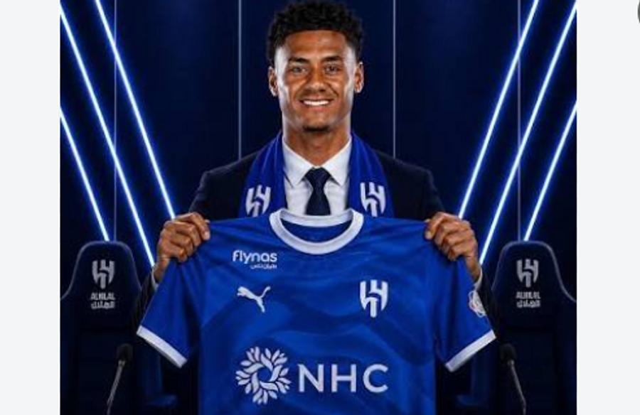 الهلال يعزز هجومه بالدولي الإنجليزي أولي واتكينز