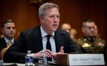 El secretario del Ejército de EE. UU. Dan Driscoll renuncia en medio de tensiones reportadas con el secretario de Defensa