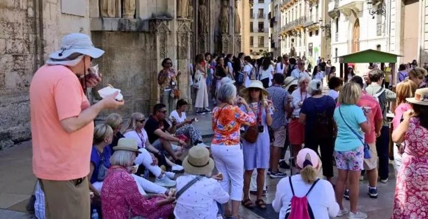 Spain: 58.1 million foreign tourists in seven months, spending rises even faster