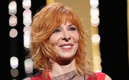 Mylène Farmer dévoilera le clip de « Des lols et des quoi » vendredi