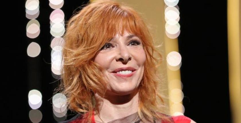 Mylène Farmer dévoilera le clip de « Des lols et des quoi » vendredi