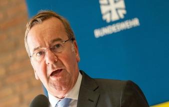 German defence minister backs record military budget for 2027