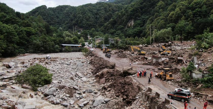 Chine : 16 morts après des glissements de terrain provoqués par des pluies torrentielles