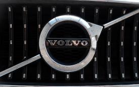 Volvo Cars renforce ses hybrides XC60 et XC90 avec une autonomie électrique accrue