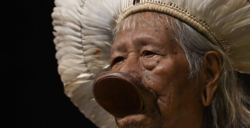 Le cacique Raoni placé sous soins palliatifs à domicile au Brésil