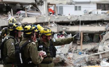 Séisme en Colombie : les secouristes israéliens engagés dans une course contre la montre