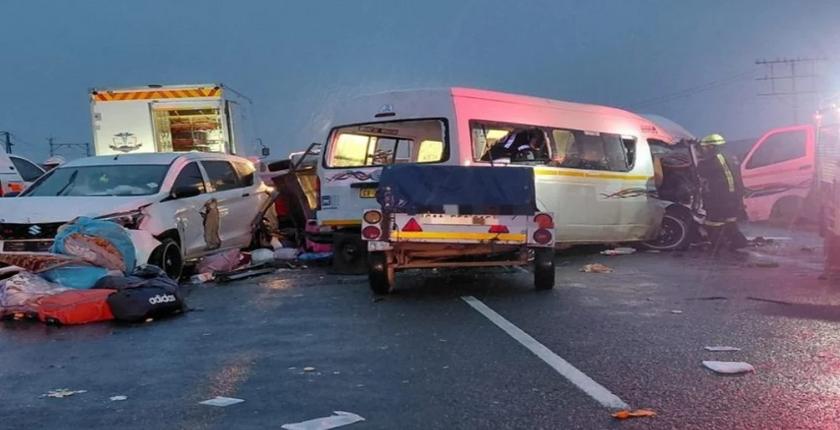 Afrique du Sud : au moins 21 morts dans un grave accident sur la N1