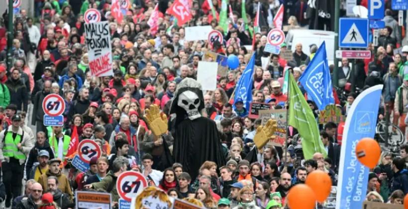 Moradores de Bruxelas protestam contra o ruído de aeronaves na capital belga
