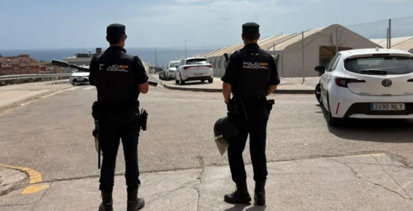 La policía española en Ceuta advierte de una presión crítica a medida que se agudizan las faltas de personal