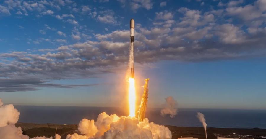 SpaceX launches three communications satellites into orbit