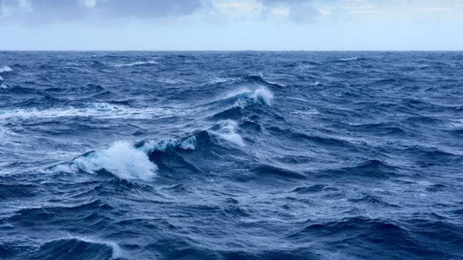 Indonesia: ferry capsizes, one dead and over 100 rescued