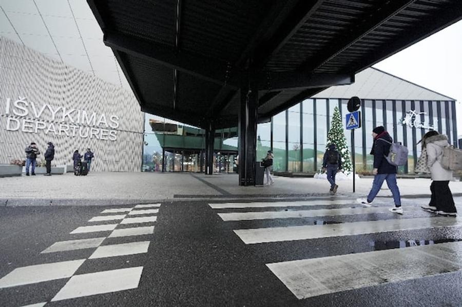 Lituanie : l’aéroport de Vilnius brièvement fermé après un possible signalement de drone