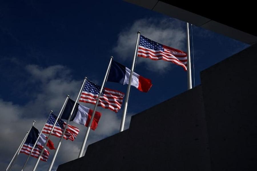Paris apazigua a crise com Washington após polêmica sobre direitos humanos