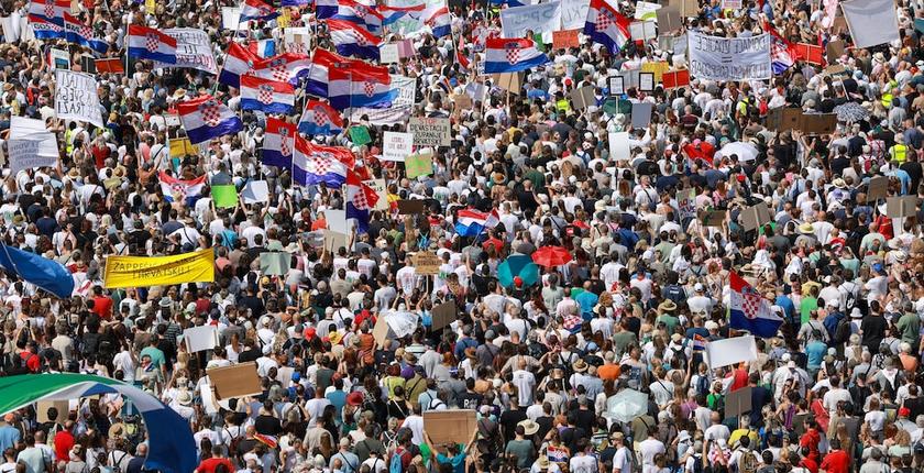 Croacia: decenas de miles de manifestantes exigen la limpieza de desechos tóxicos