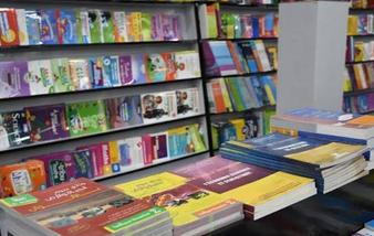 حركية مهمة بالمكتبات استعدادا للموسم الدراسي الجديد