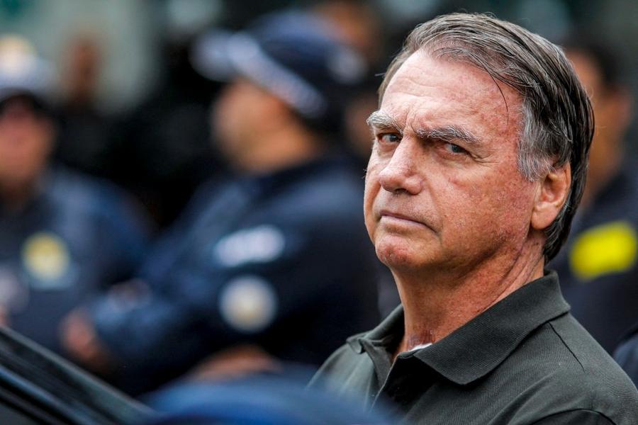 Brasil: Bolsonaro sale del hospital y regresa a prisión