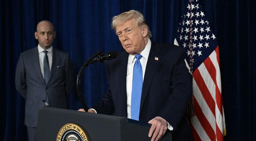 Trump escalates pressure on Europe with tariff threats over Greenland