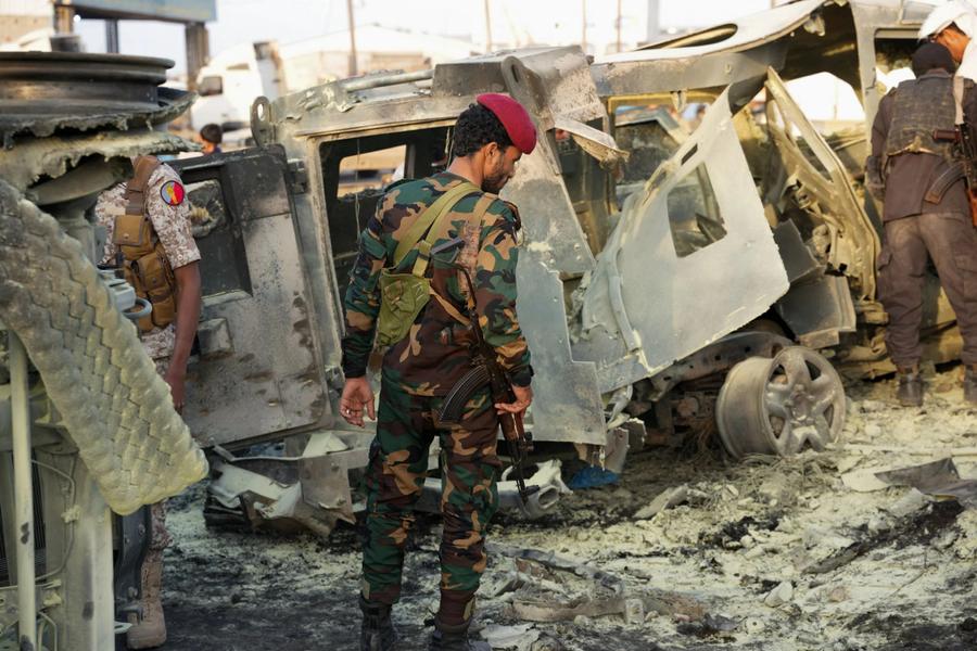 Explosión de coche bomba deja cinco muertos entre fuerzas leales en Yemen