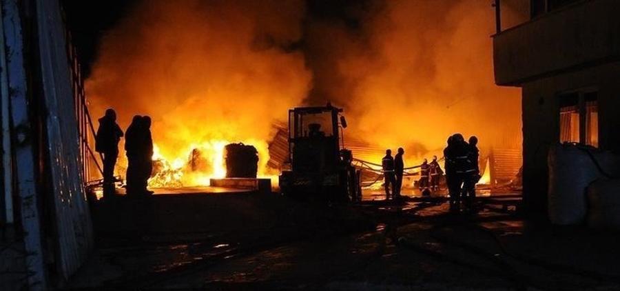 Fire at Hyderabad furniture store kills five, including children