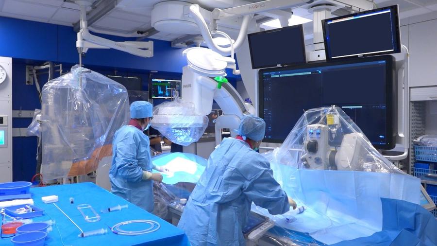 Rabat réalise une première nationale en cardiologie interventionnelle sans chirurgie