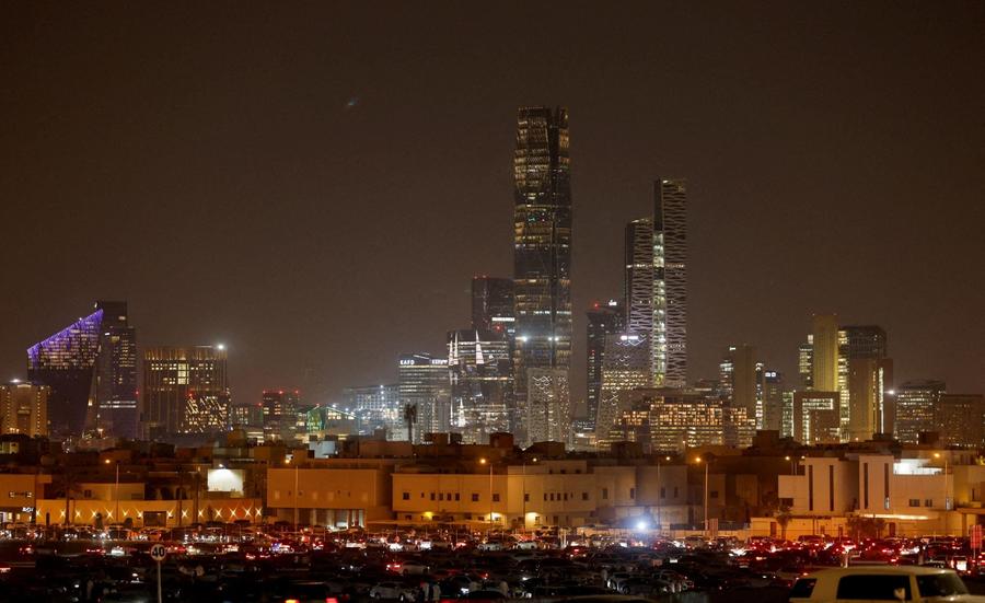 Arabia Saudita recurre a familias adineradas para impulsar la inversión
