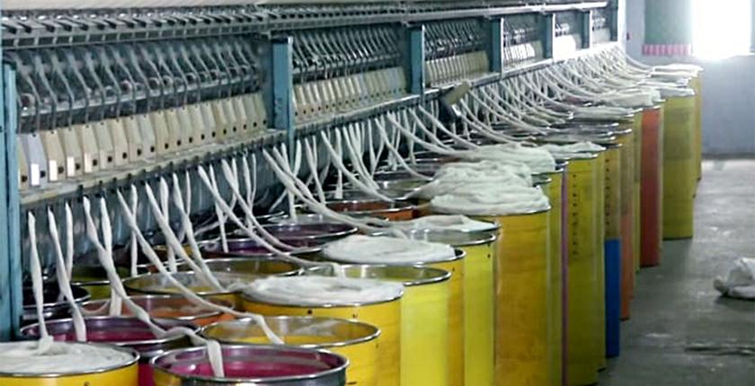 जनवरी में भारत के कपड़ा और परिधान निर्यात में 3.75% की गिरावट आई, लेकिन भारत-अमेरिका अंतरिम समझौते के बाद अब दृष्टिकोण में सुधार हो रहा है।