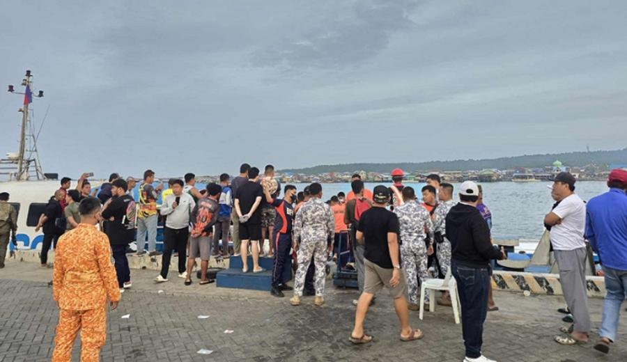 菲律宾南部一艘载有300多名乘客的渡轮沉没，15人死亡，28人失踪