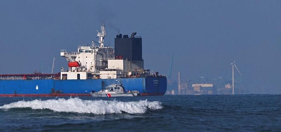 France releases captain of Russian-linked oil tanker