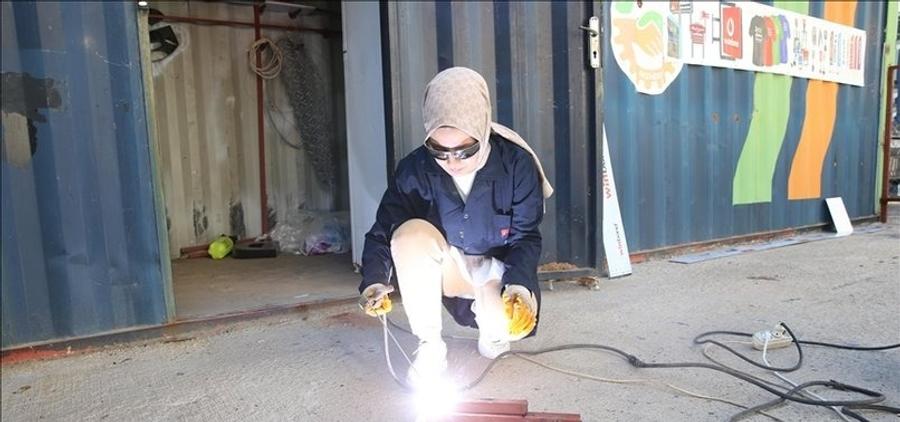 Turquía alcanza un mínimo histórico de desempleo del 7,7% en diciembre