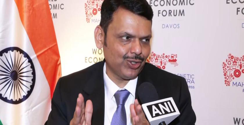 देवेंद्र फडणवीस ने दावोस में कहा कि नए मुंबई हवाई अड्डे के पास स्थित रायगढ़ पेन ग्रोथ सेंटर कई जीसीसी और फिनटेक सम्मेलनों की मेजबानी करेगा।