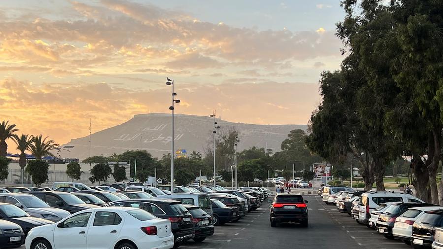 Agadir : le retour du stationnement payant suscite des inquiétudes