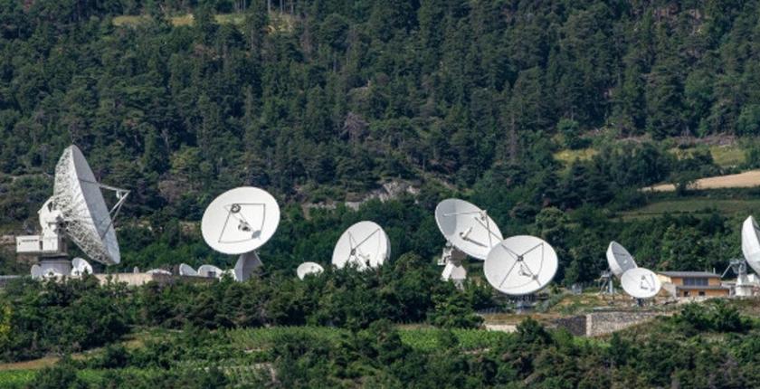 Starlink en Starshield benadrukken de kloof tussen commerciële connectiviteit en militaire ruimtecapaciteit